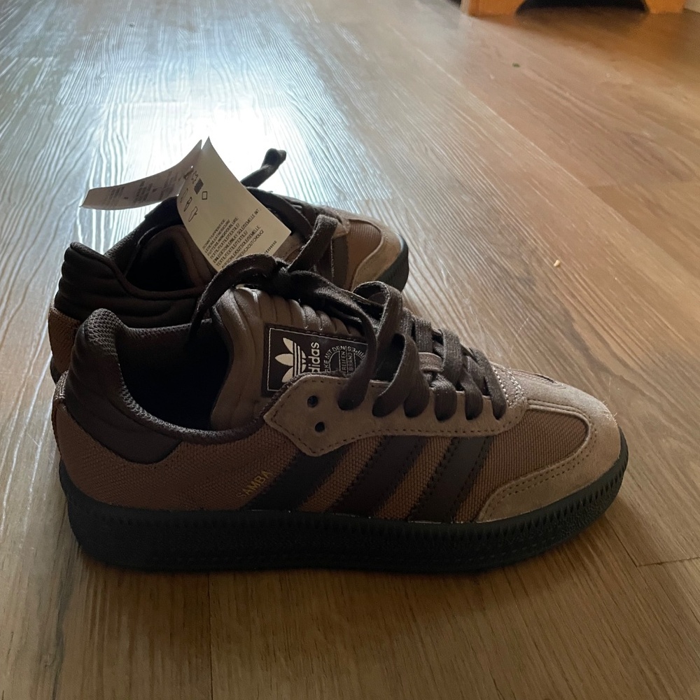 Boys Adidas Samba XLG - Picture 3 of 6